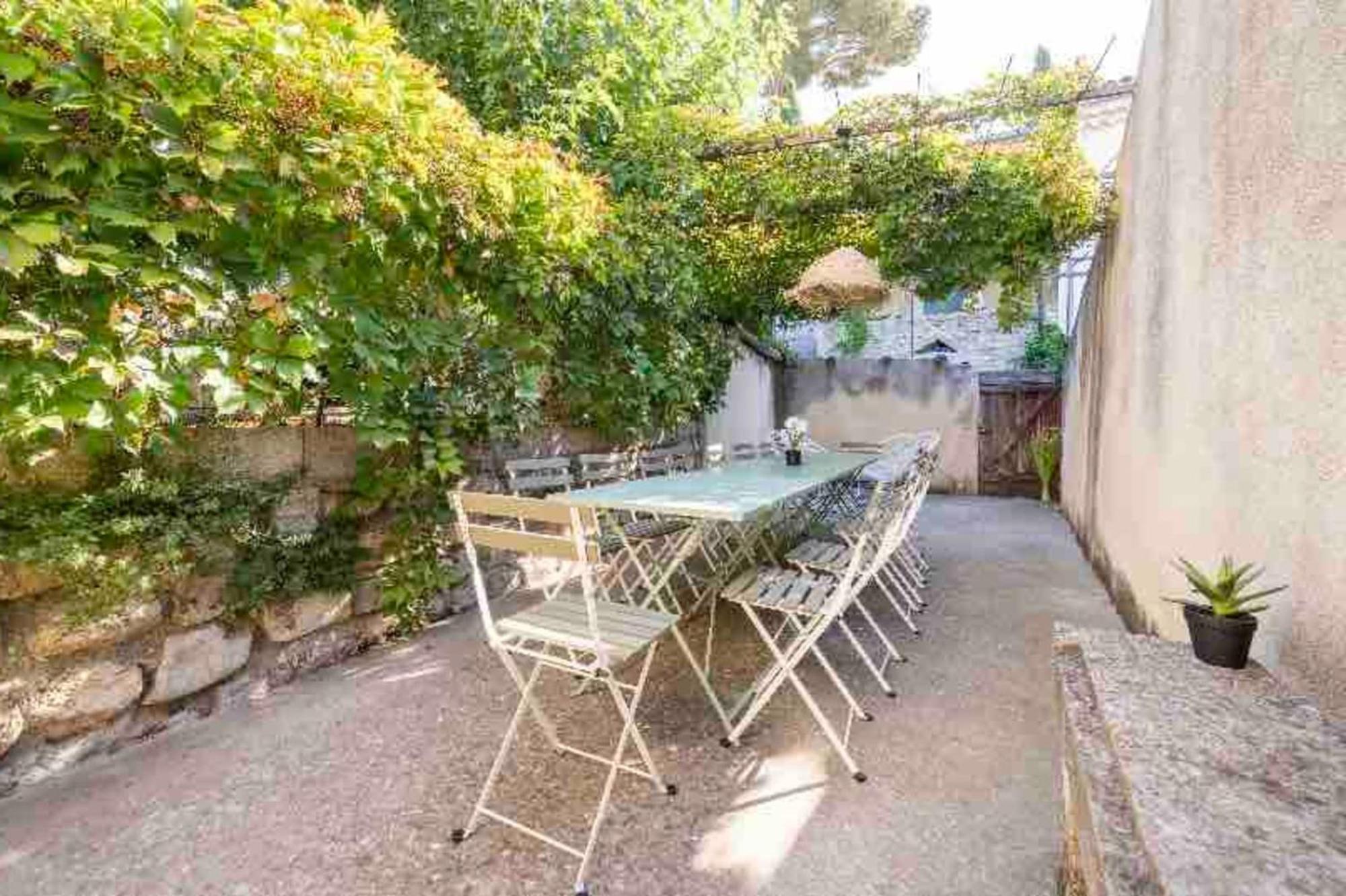Maison Cosy Lodge 15 P Clim Wifi Cour Garage Montfrin 外观 照片