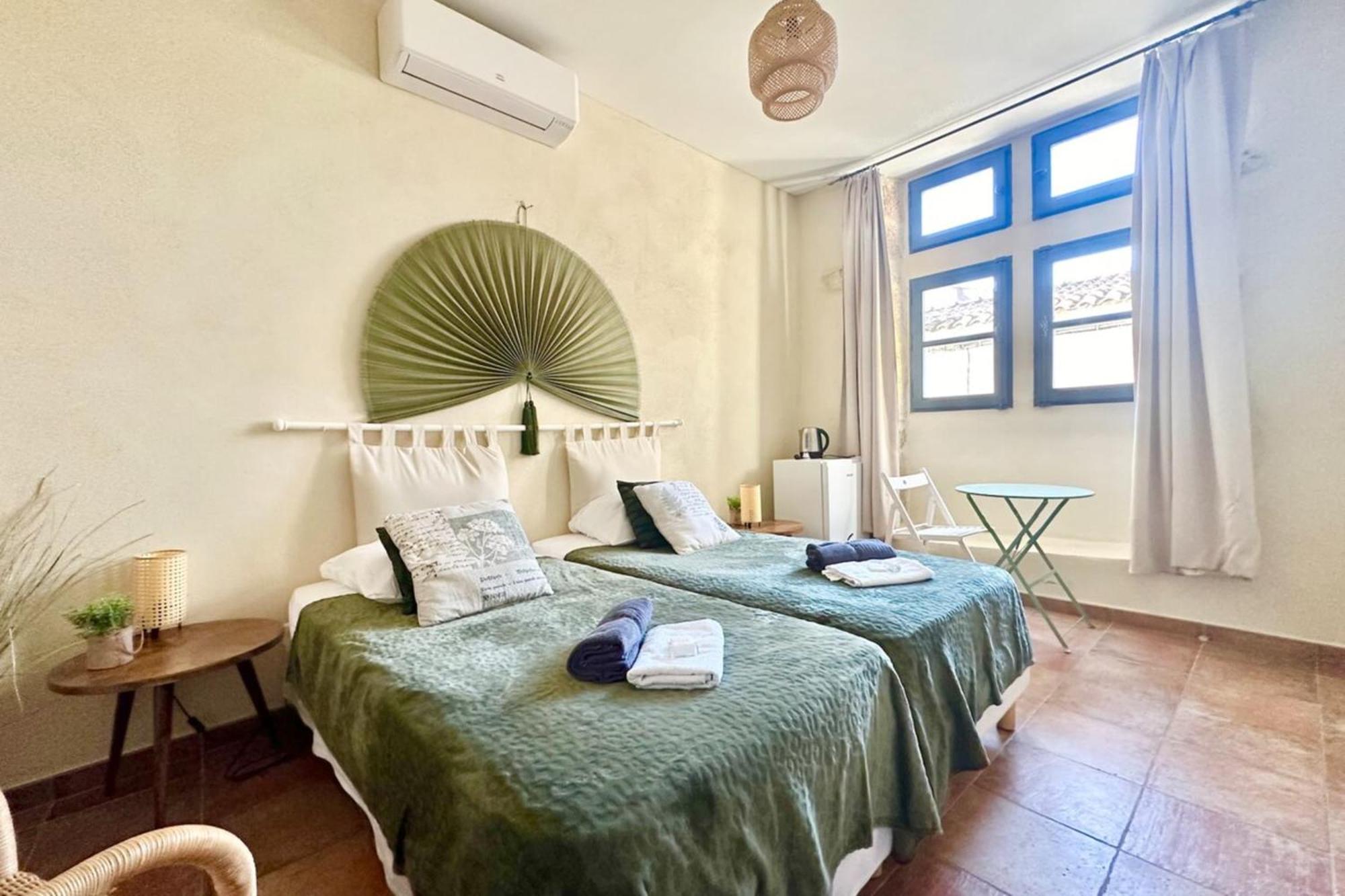 Maison Cosy Lodge 15 P Clim Wifi Cour Garage Montfrin 外观 照片