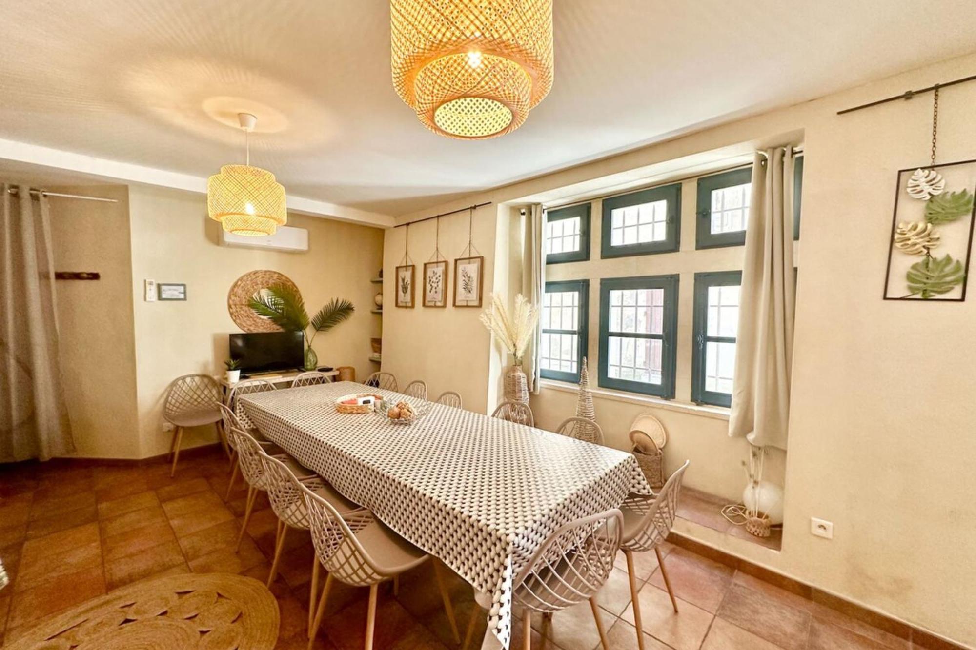 Maison Cosy Lodge 15 P Clim Wifi Cour Garage Montfrin 外观 照片