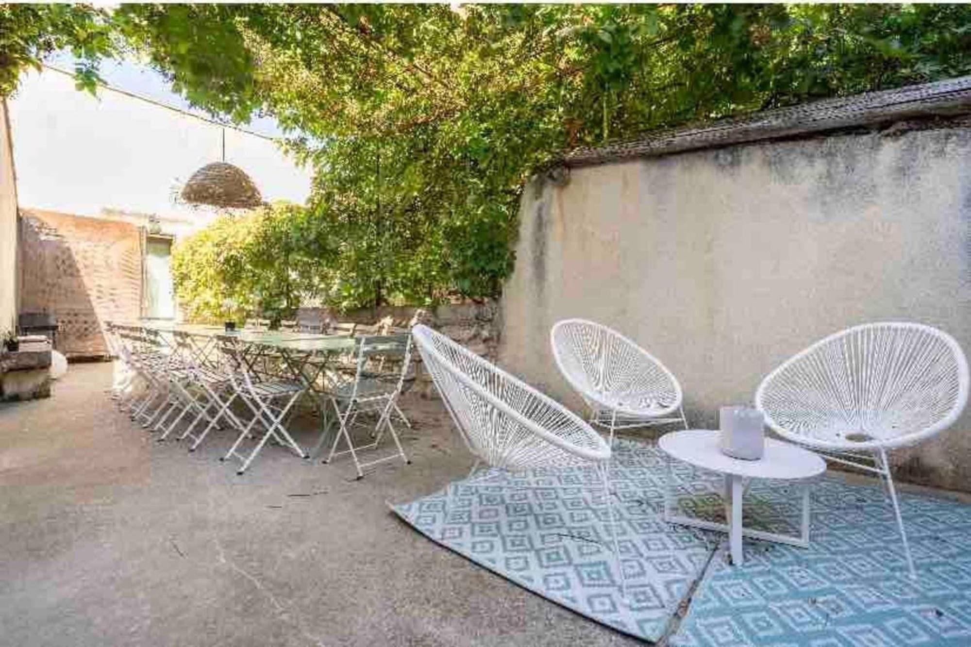 Maison Cosy Lodge 15 P Clim Wifi Cour Garage Montfrin 外观 照片