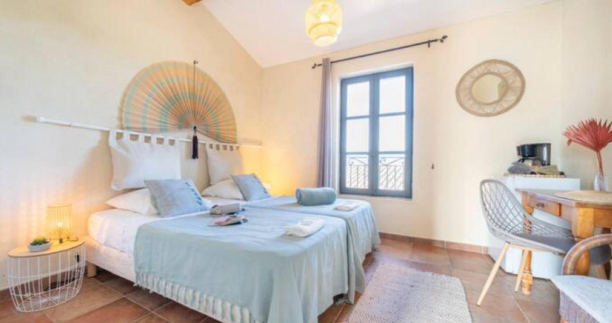 Maison Cosy Lodge 15 P Clim Wifi Cour Garage Montfrin 外观 照片